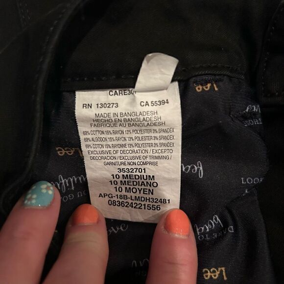 Lee perfect fit straight leg 10 medium black EUC Msrp 39 - Picture 6 of 11